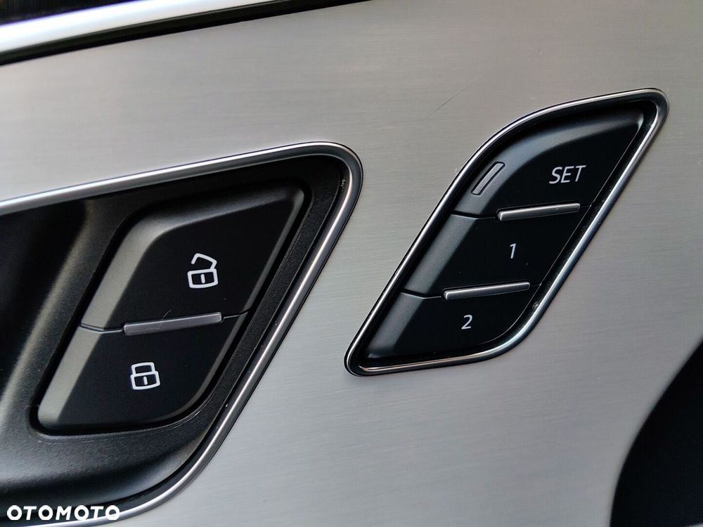 Audi SQ8 TFSI Quattro Tiptronic - 29