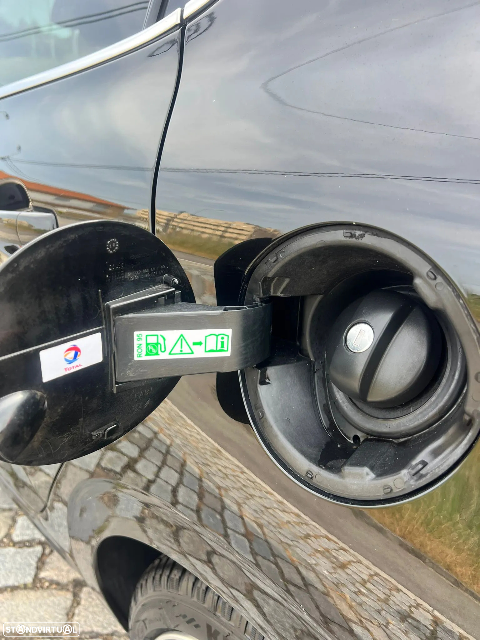 Peugeot 208 1.2 PureTech GT Line - 11