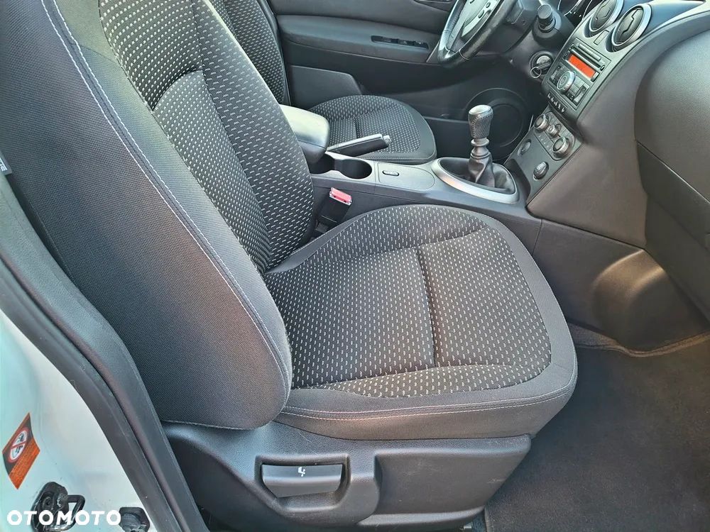 Nissan Qashqai 1.5 dCi DPF acenta - 8