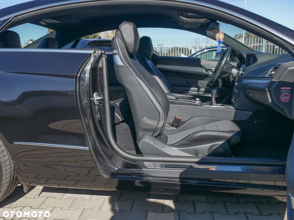 Mercedes-Benz Klasa E 200 Avantgarde - 25