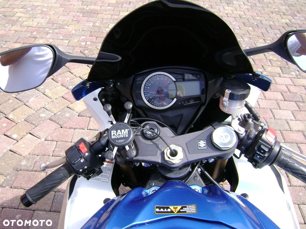 Suzuki GSX 1000 - 14