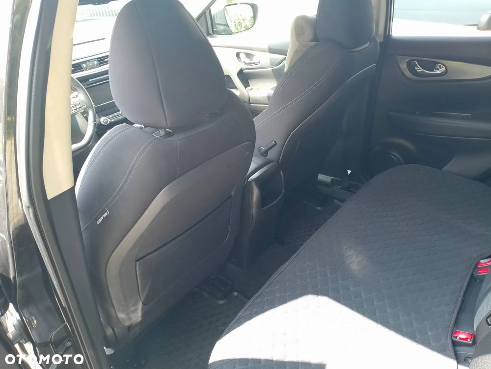 Nissan Qashqai 1.3 DIG-T N-Connecta - 8