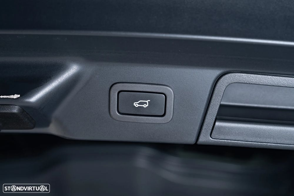 Land Rover Range Rover Velar P400e R-Dynamic SE - 12