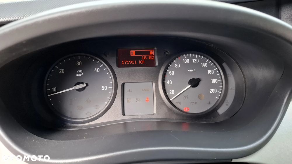 Opel VIVARO - 25