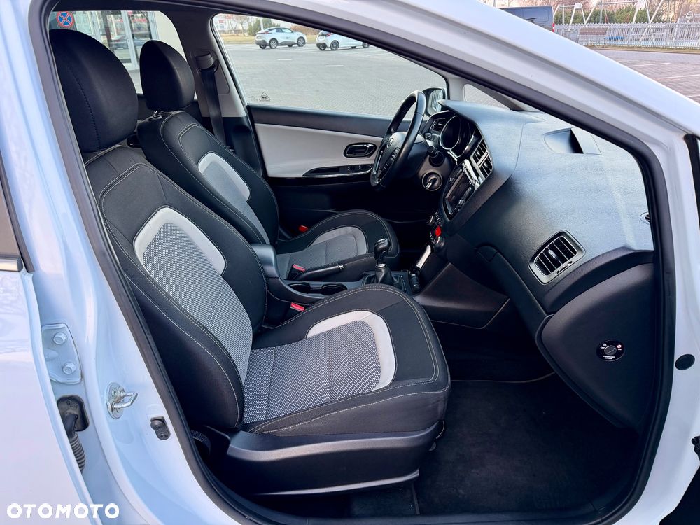 Kia Ceed - 22
