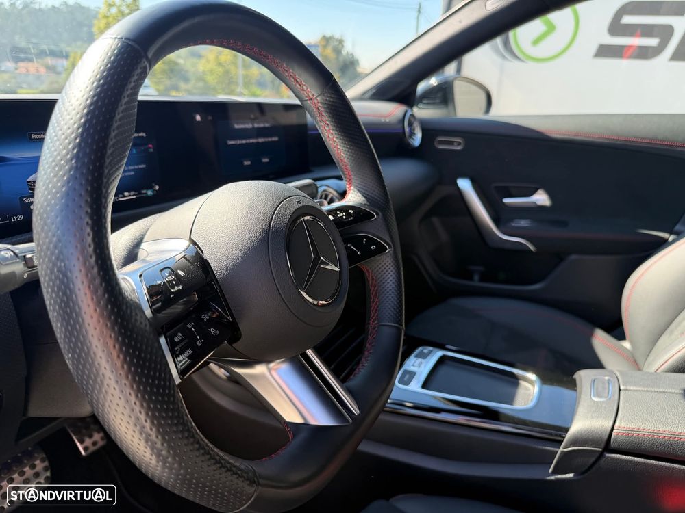 Mercedes-Benz CLA 250 e Shooting Brake AMG Line - 10