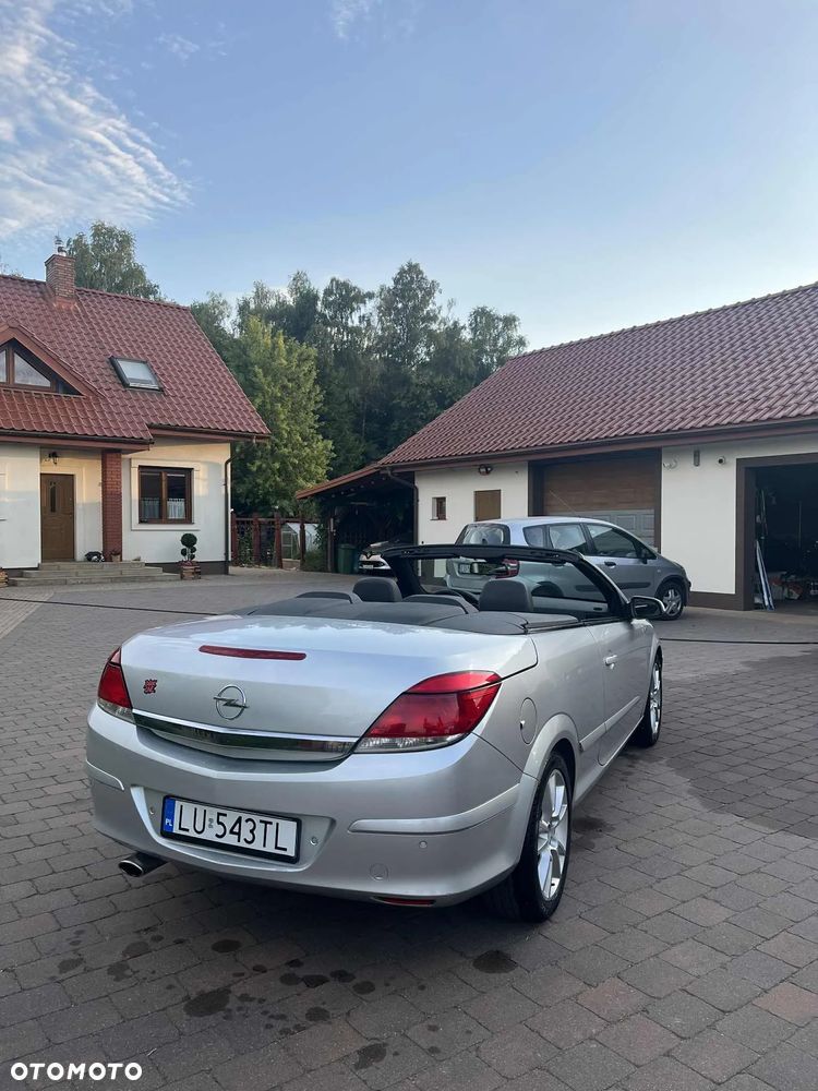 Opel Astra GTC 1.8 - 5