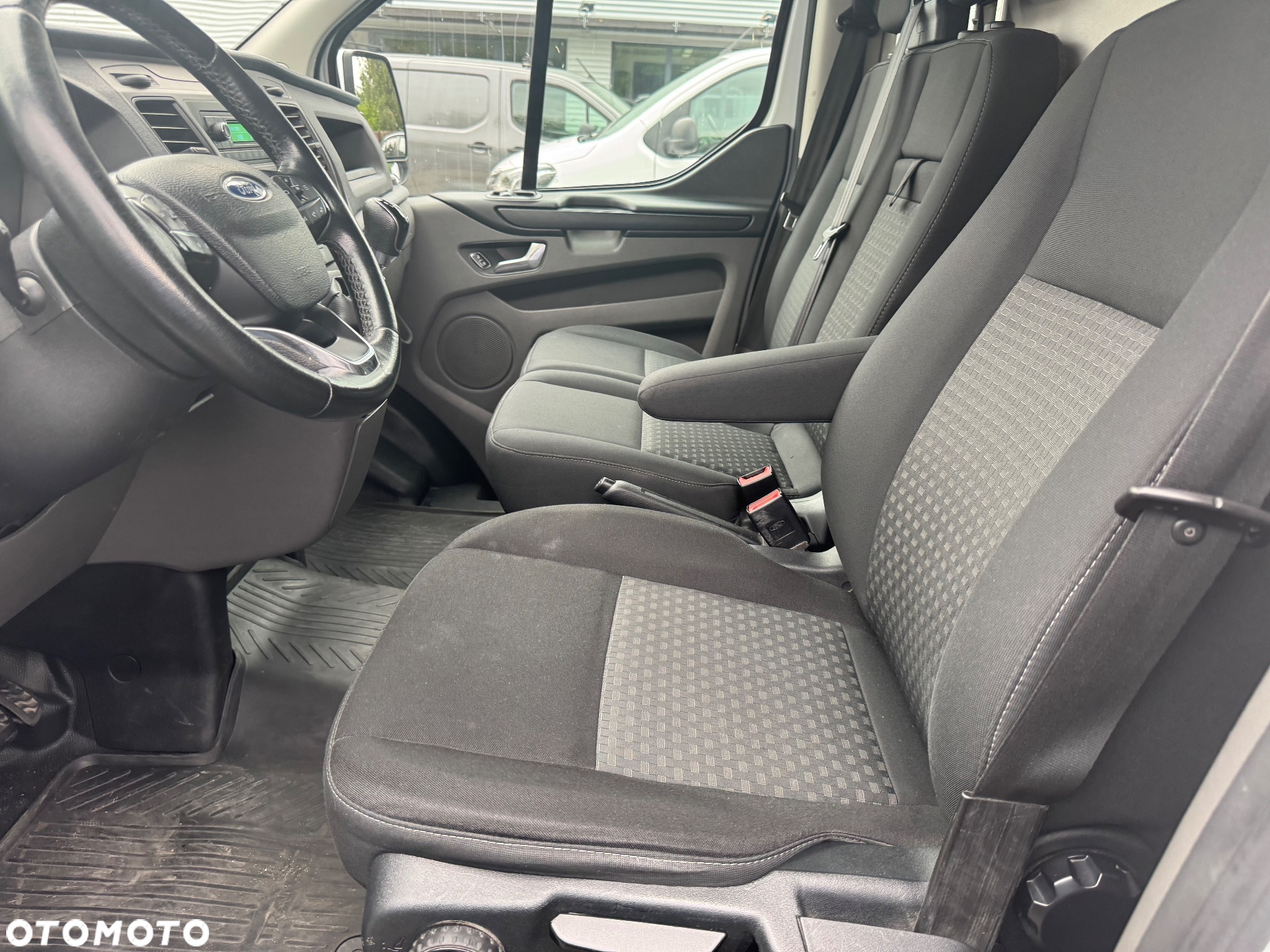Ford Transit Custom - 16