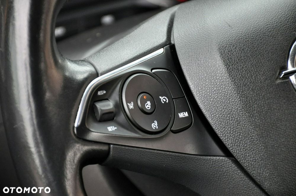 Opel Crossland X - 36