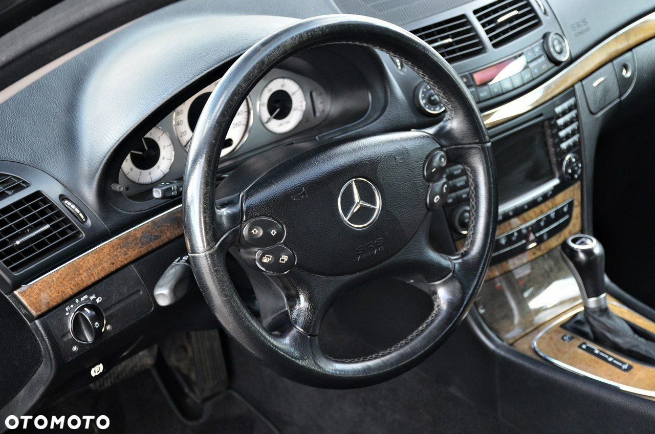 Mercedes-Benz Klasa E - 25