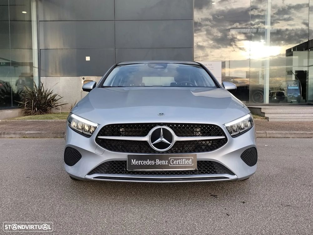 Mercedes-Benz A 200 7G-DCT - 11