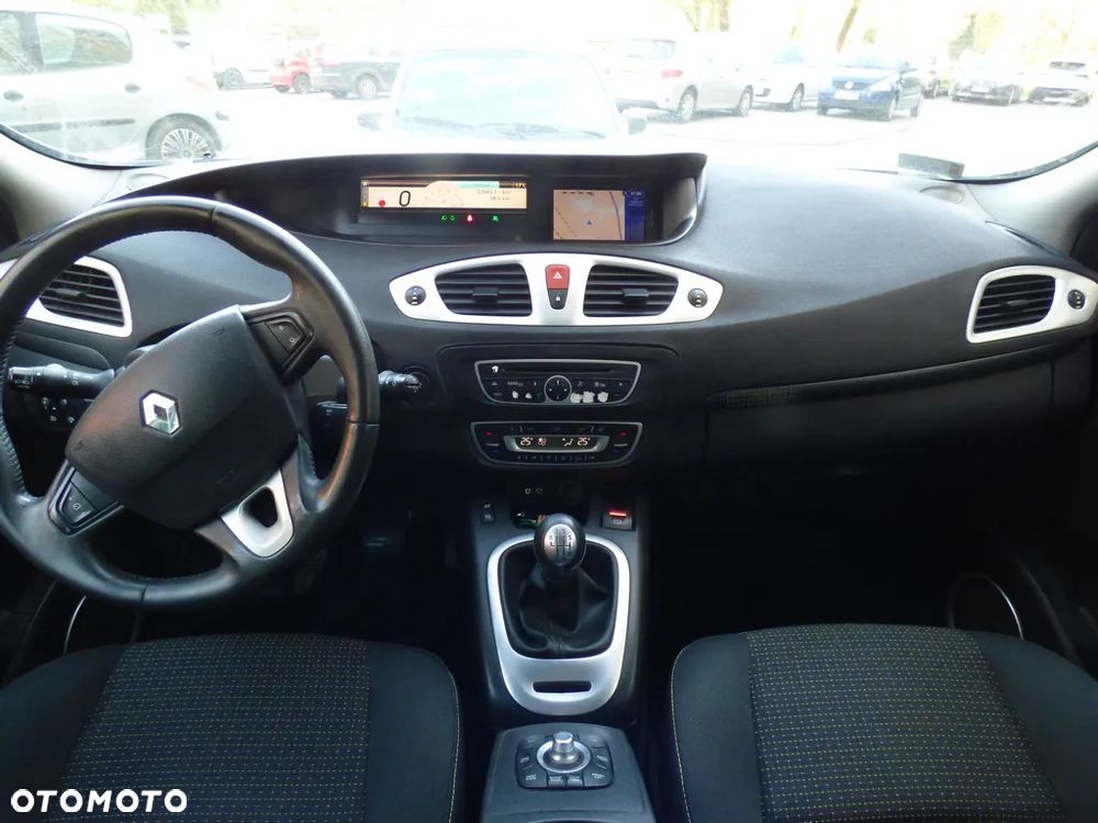 Renault Scenic - 8