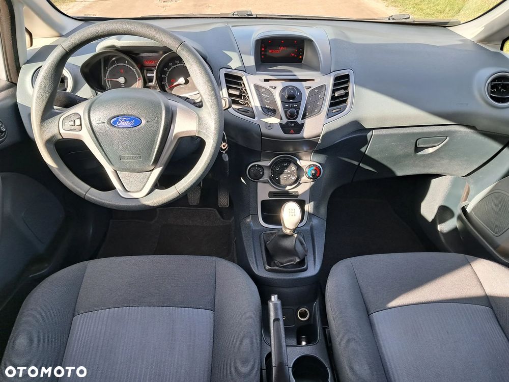 Ford Fiesta 1.25 Champions Edition - 15