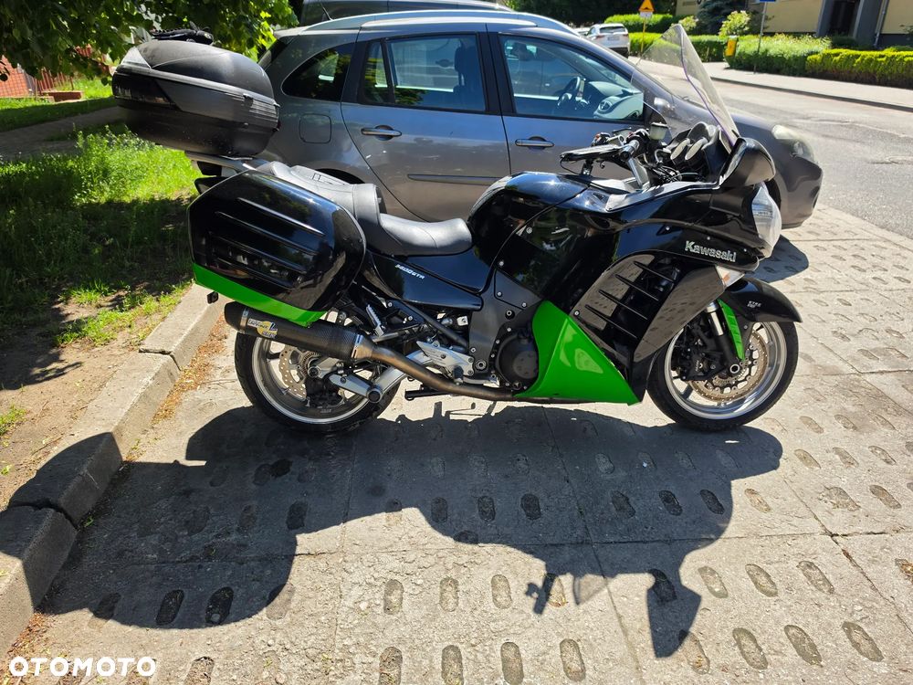 Kawasaki GTR - 7