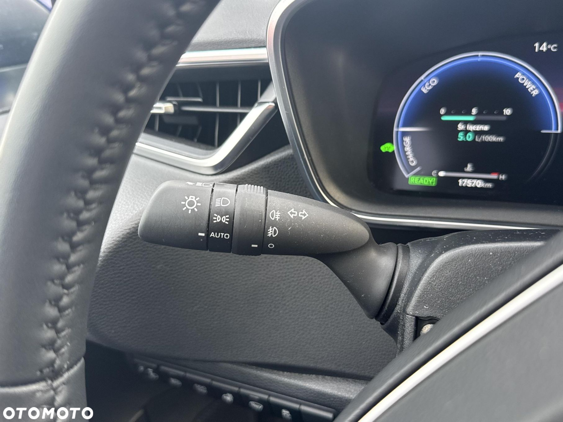 Toyota Corolla 1.8 Hybrid Comfort - 20