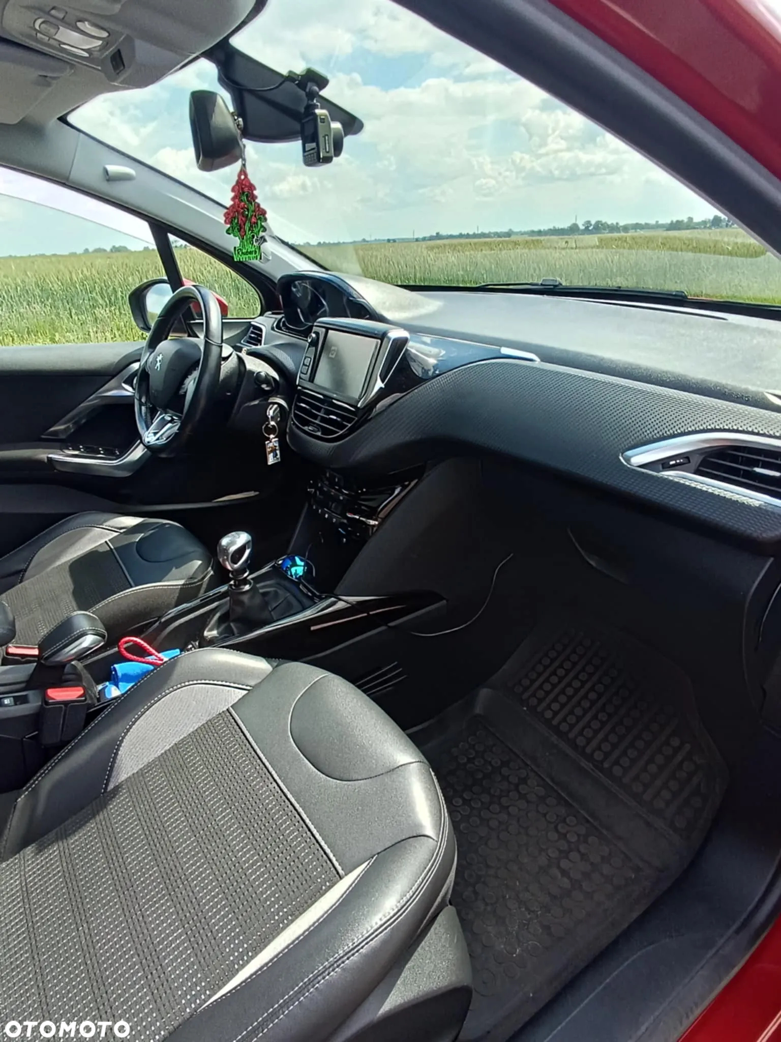 Peugeot 2008 1.2 Pure Tech GPF Allure S&S - 24