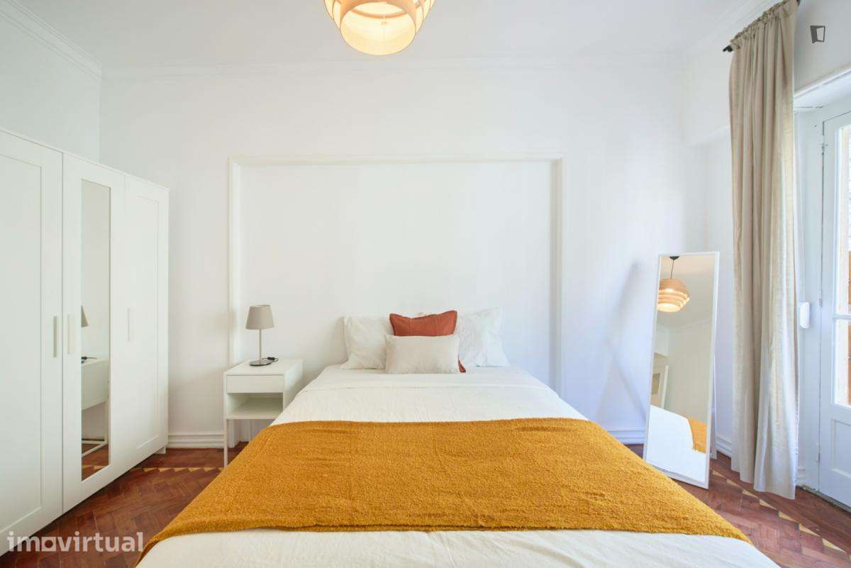 Quarto - localizado em Entrecampos Lisbon - Grande imagem: 3/25