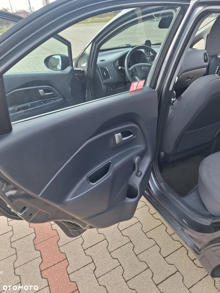 Kia Rio 1.4 M (klm) - 2