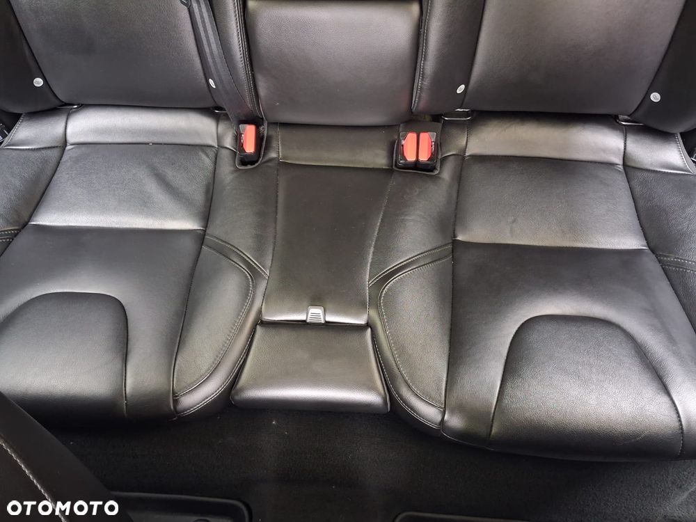 Volvo V40 D2 Inscription - 16