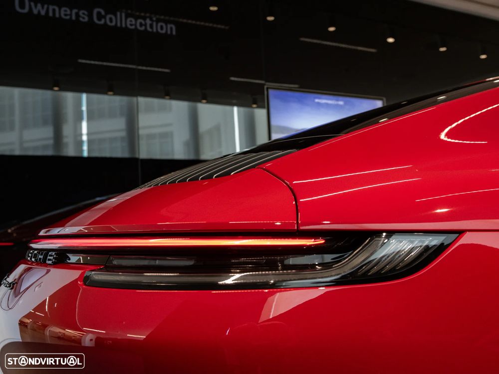 Porsche 911 (992) Carrera 4S PDK - 36