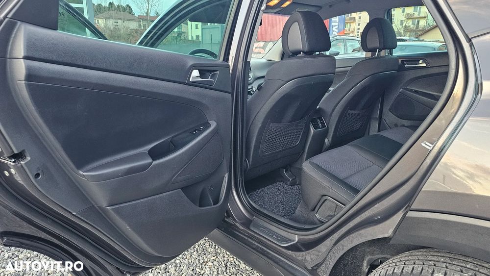 Hyundai Tucson blue 1.7 CRDi 2WD DCT Passion Plus - 21