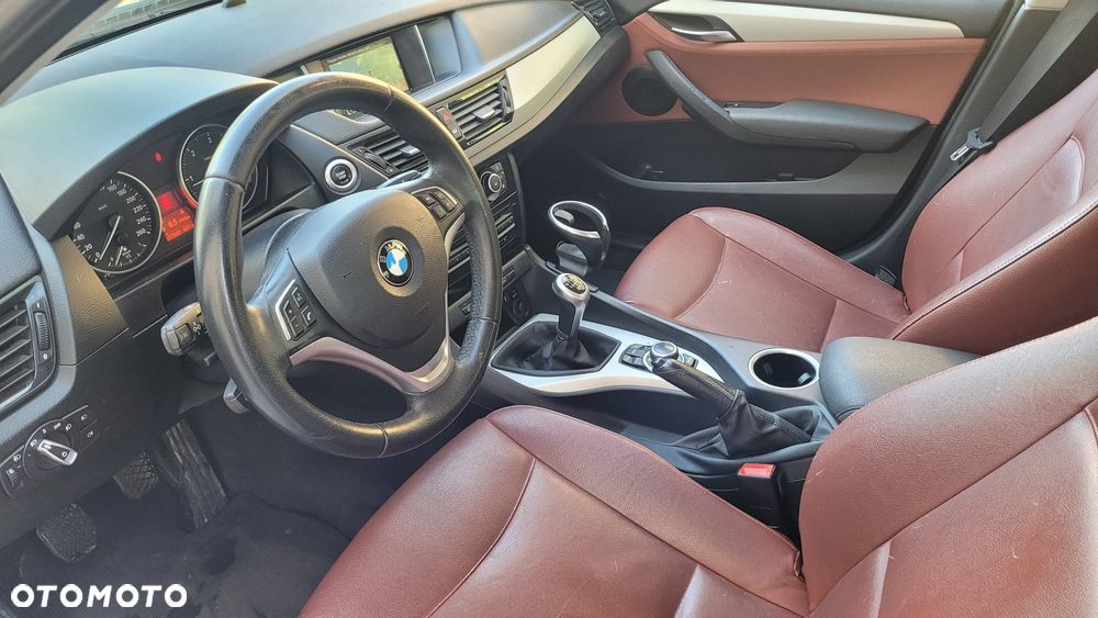 BMW X1 xDrive18d - 10