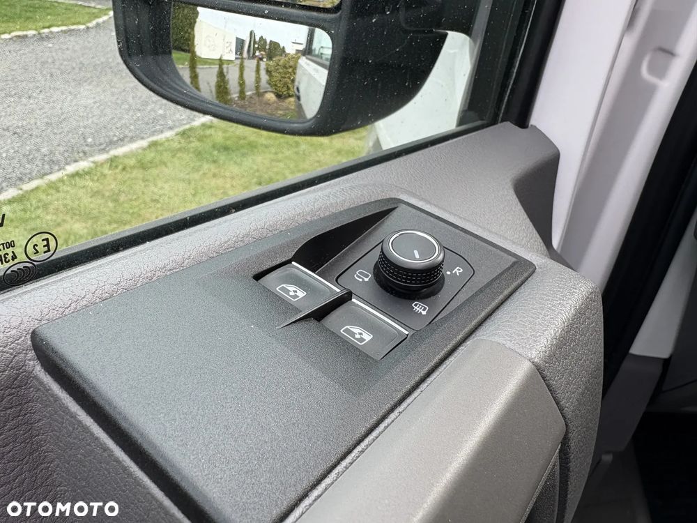 Volkswagen Grand California - 9