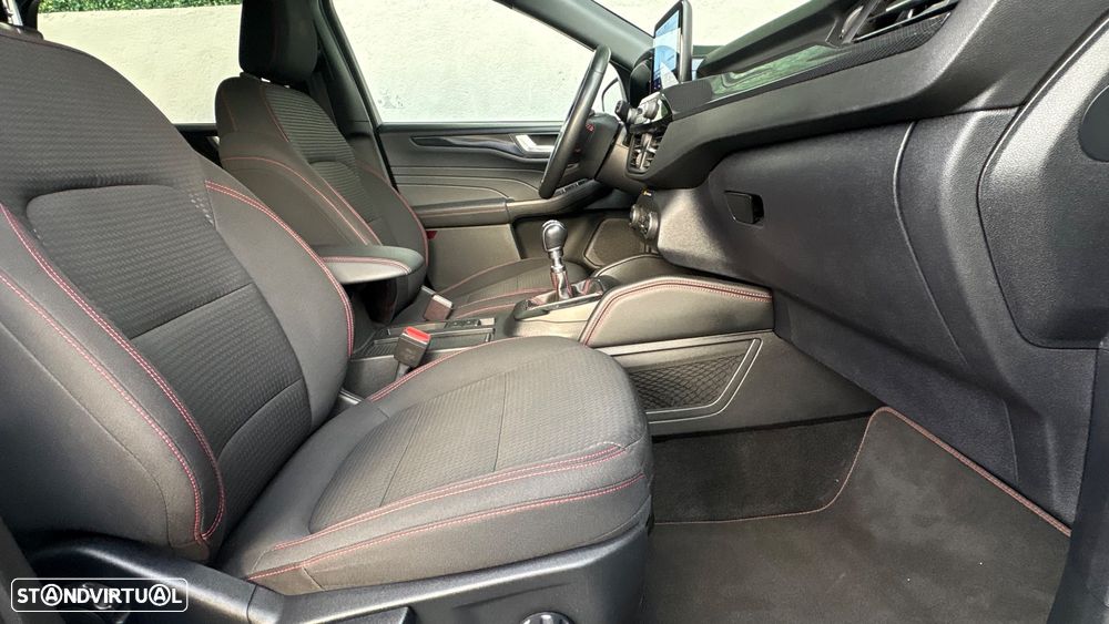 Ford Kuga 1.5 EcoBoost ST-Line X - 12