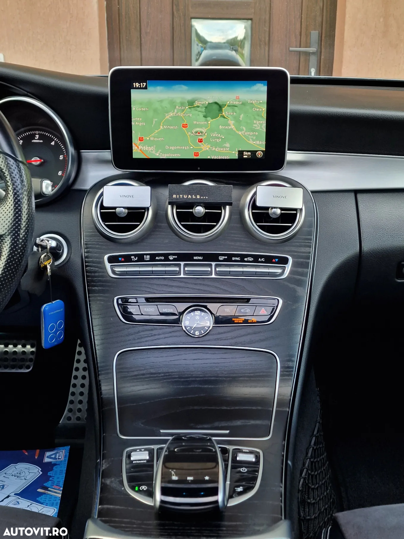 Mercedes-Benz C 220 d Coupe 9G-TRONIC AMG Line - 36