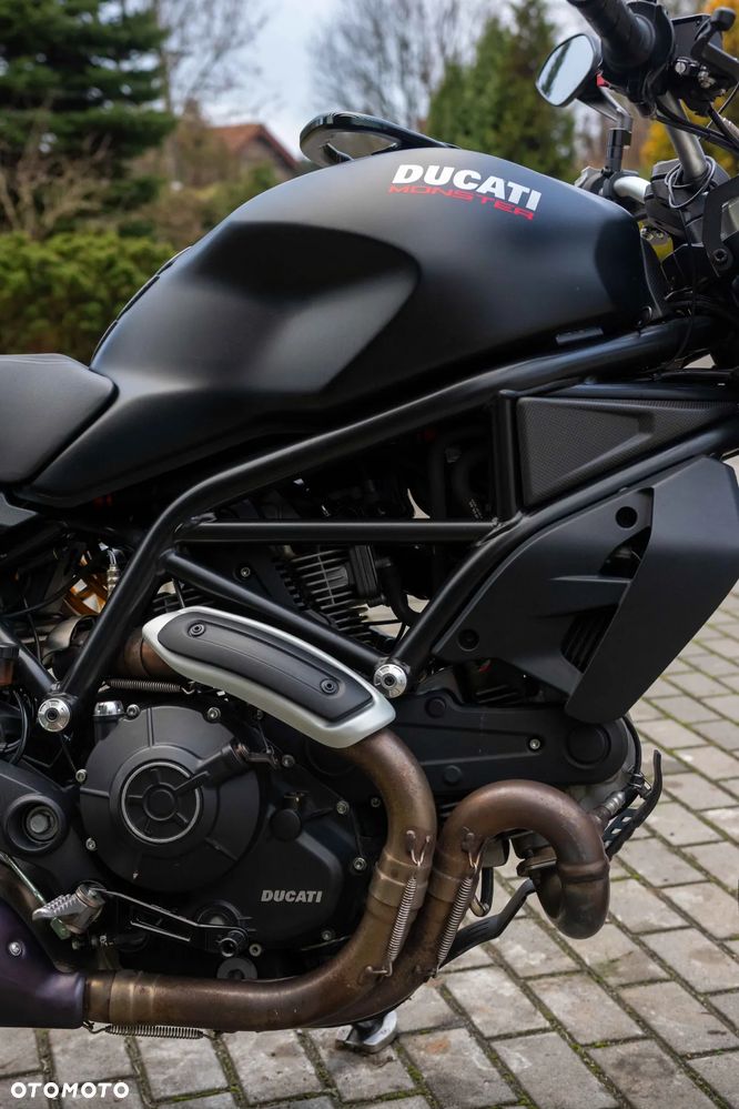 Ducati Monster - 36