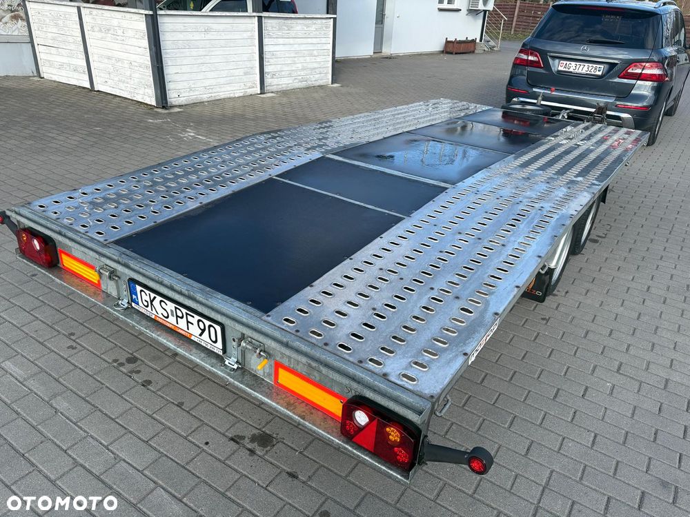 Niewiadów Pełna podłoga 4.5m  Jak Nowa 2024r - 4