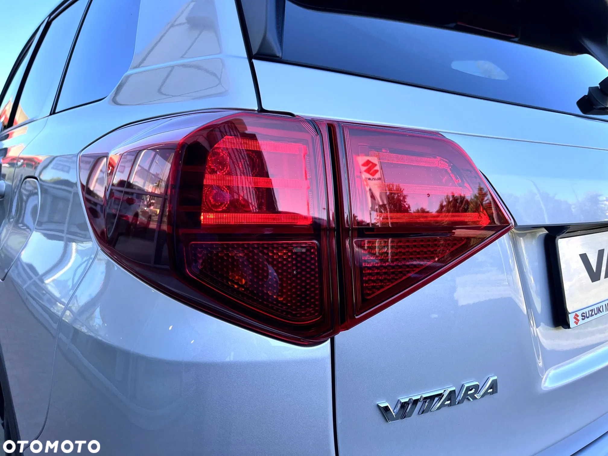 Suzuki Vitara 1.4 Boosterjet mHEV Premium Plus 2WD - 18