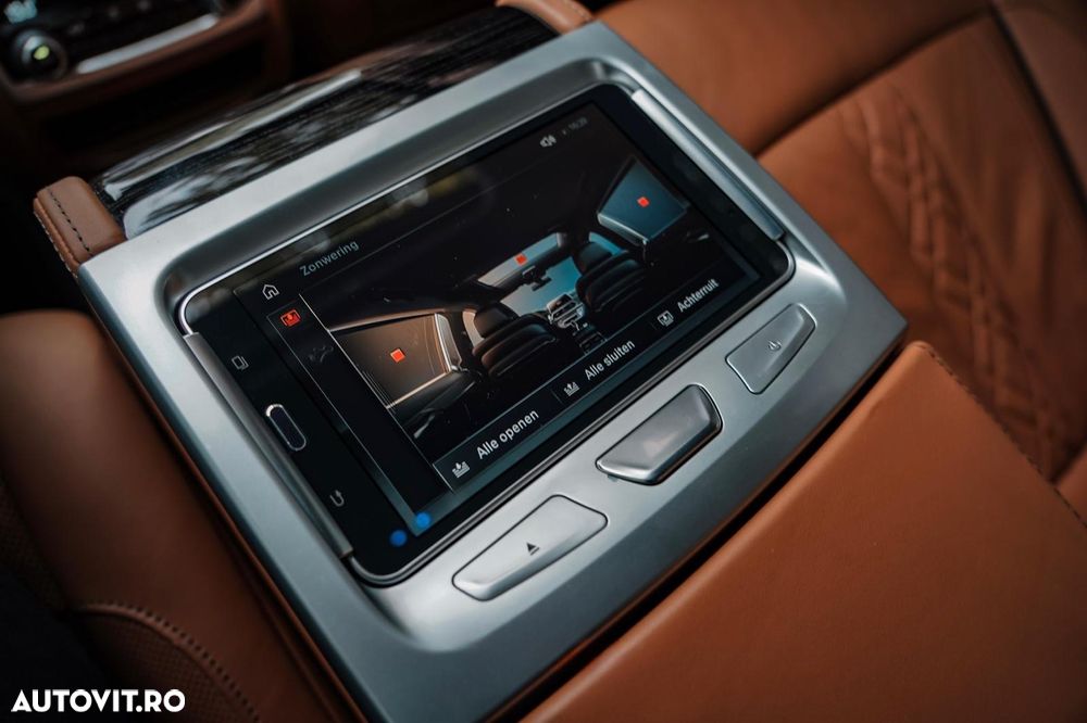 BMW Seria 7 740e iPerformance - 19