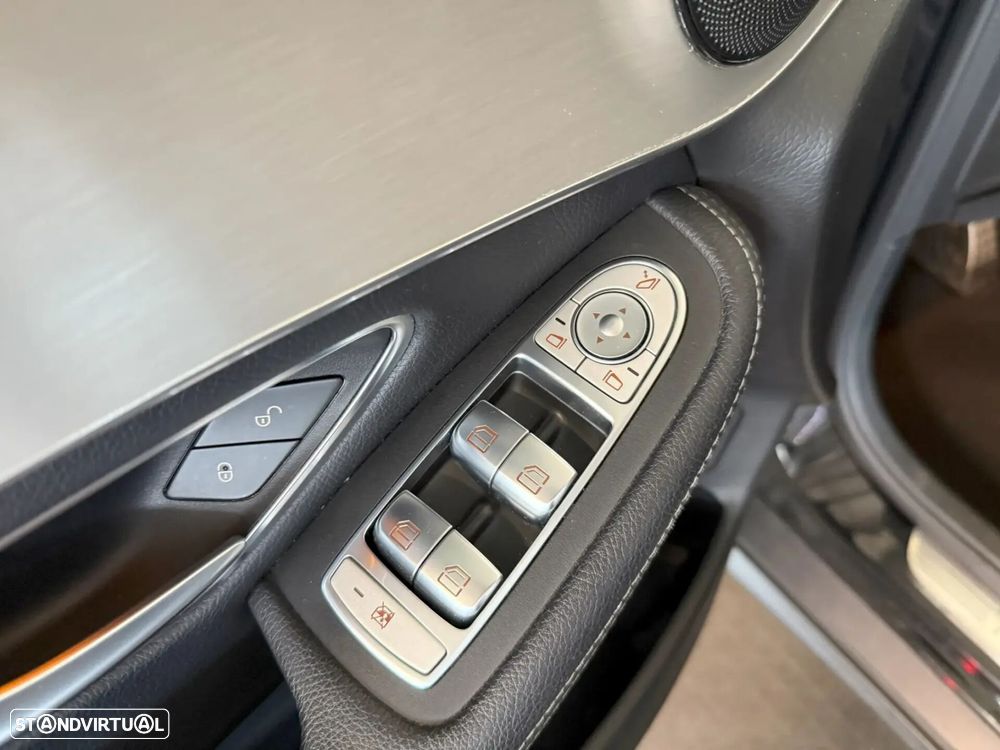 Mercedes-Benz GLC 220 - 23