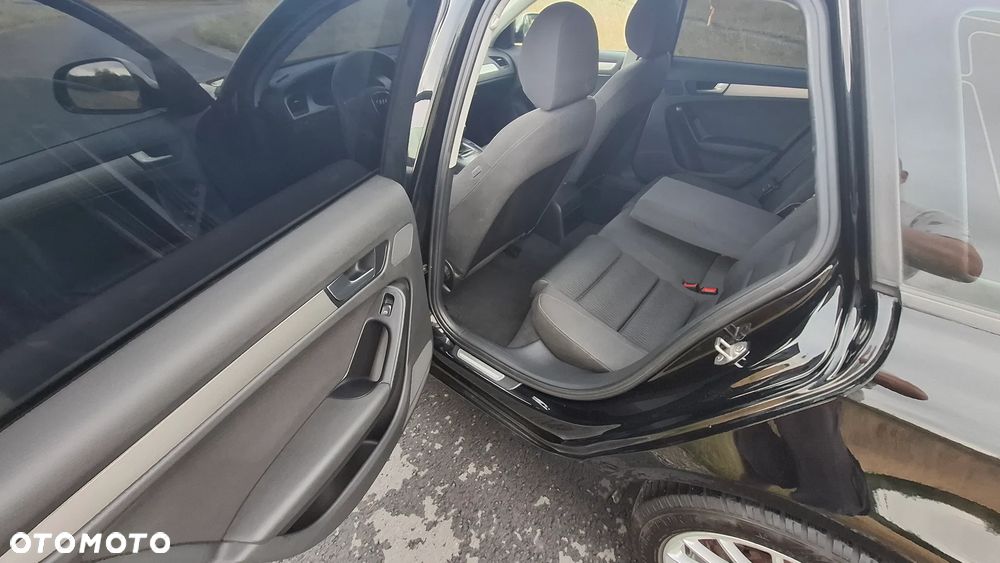 Audi A4 Avant 2.0 TDI DPF Ambiente - 11