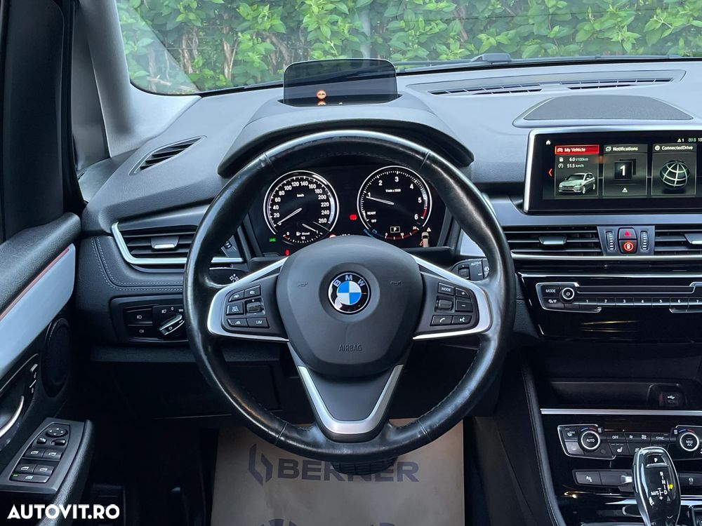 BMW Seria 2 218d Sport-Aut. Sport Line - 9