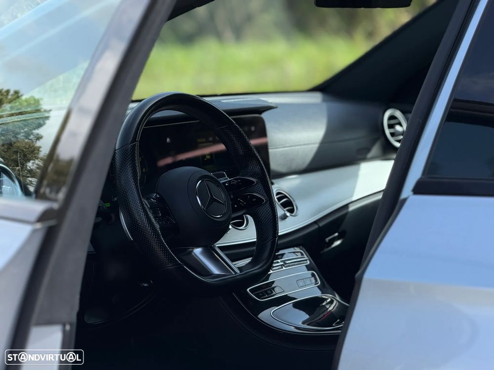 Mercedes-Benz E 300 de 9G-TRONIC AMG Line - 16