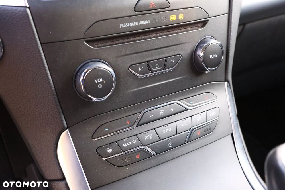 Ford Galaxy 1.5 EcoBoost Titanium - 20