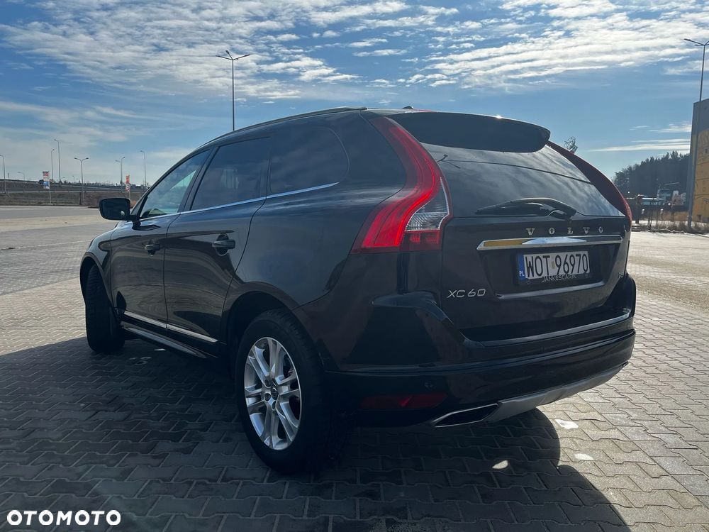 Volvo XC 60 T5 Geartronic Momentum - 24