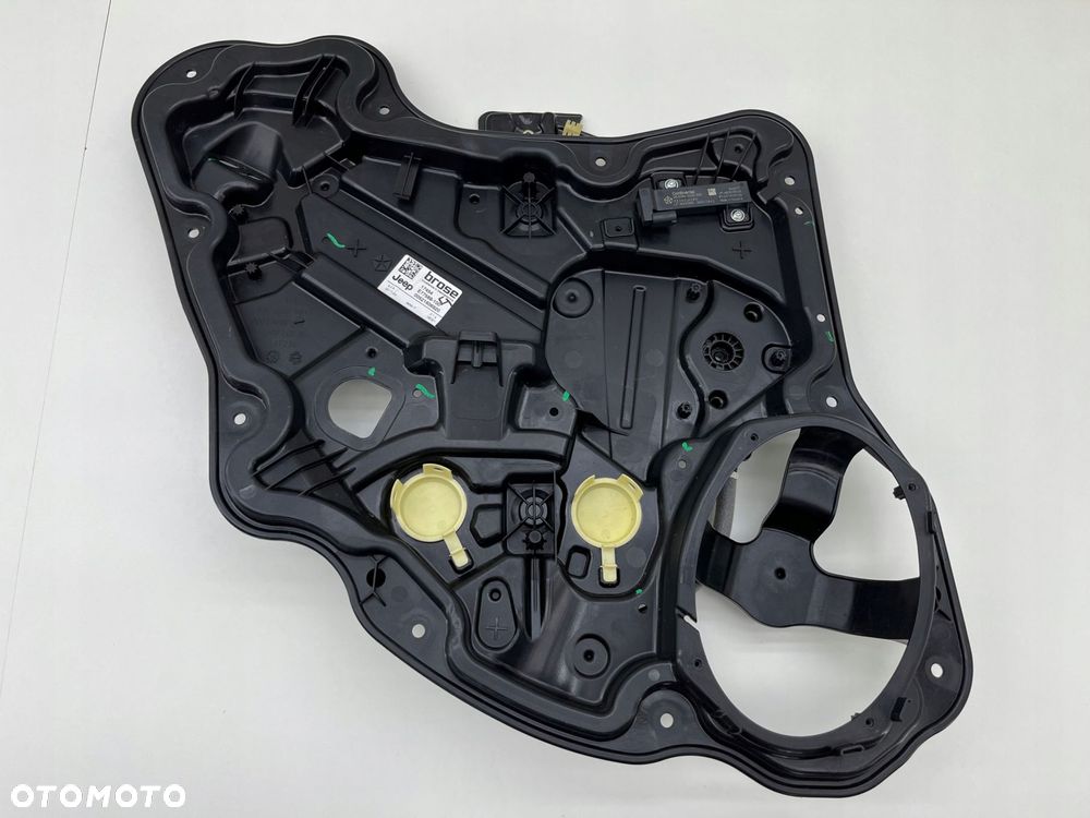 JEEP COMPASS II PODNOŚNIK SZYBY LEWY TYŁ 69013688 - 1