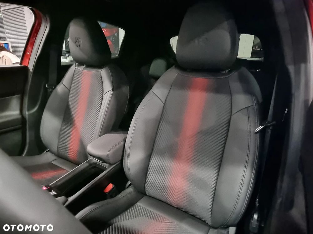 Alfa Romeo Junior 1.2 mHEV Ibrida Q4 eDCT - 18