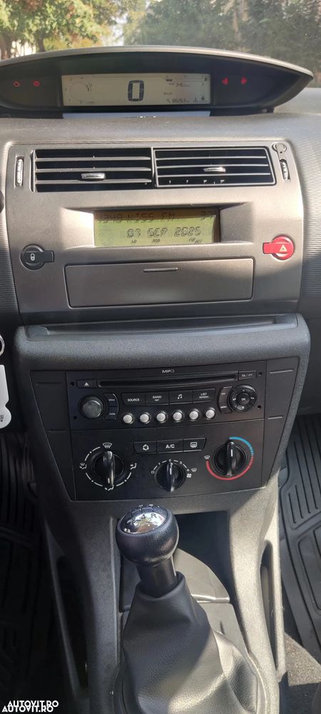 Citroën C4 1.6 HDI Style - 5