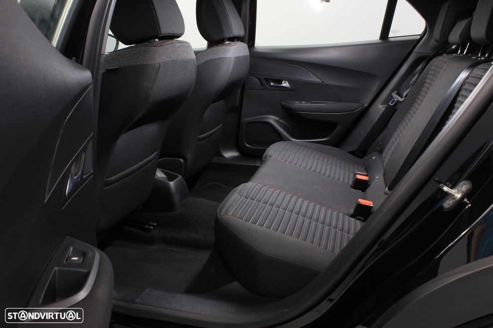 Peugeot 2008 1.2 PureTech Active Pack - 24