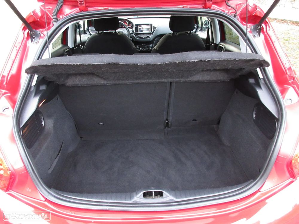 Peugeot 208 1.2 VTi SE Style - 23