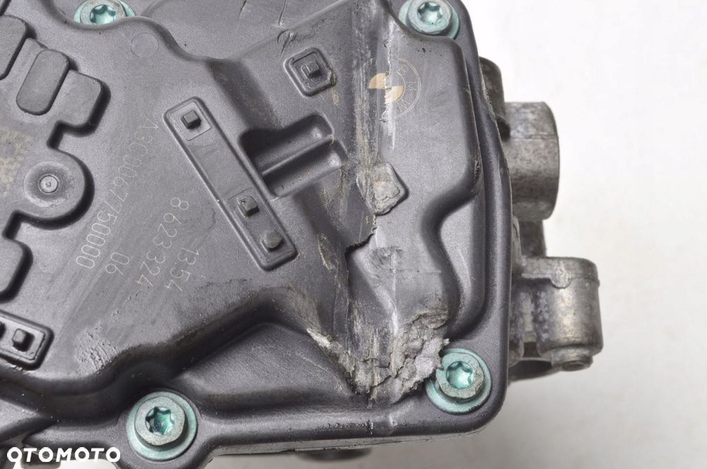 BMW F22 F87 M240i 3.0 PRZEPUSTNICA 8623324 21R - 4