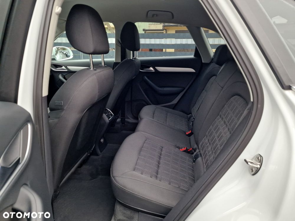 Audi Q3 2.0 TDI S tronic design - 19