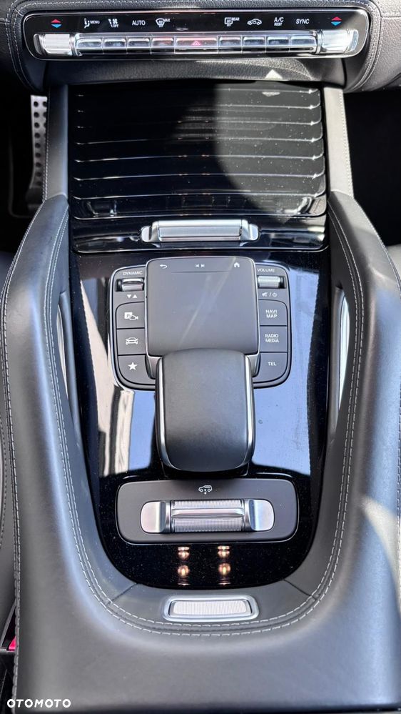 Mercedes-Benz GLS - 26