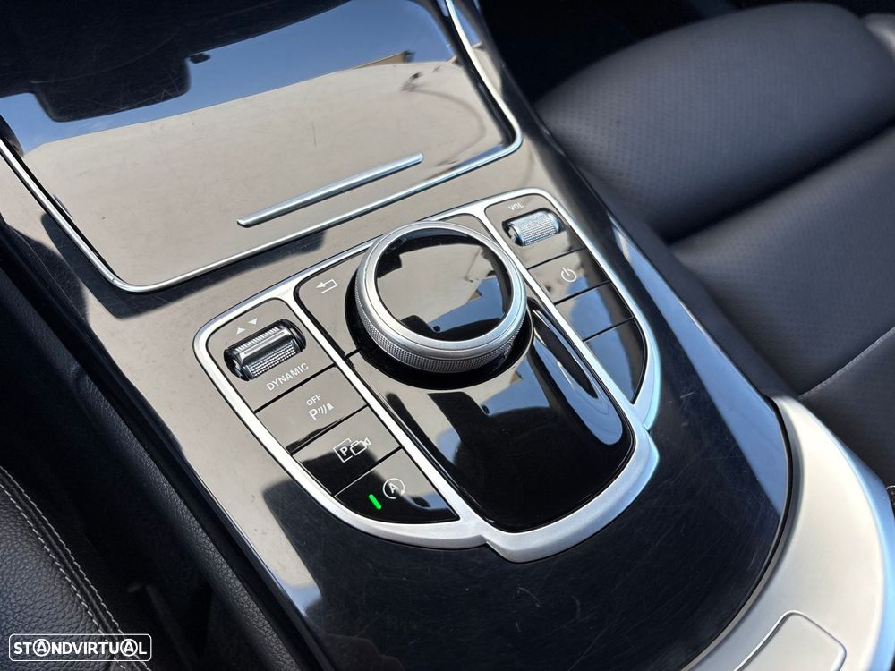 Mercedes-Benz C 220 d AMG Line - 52