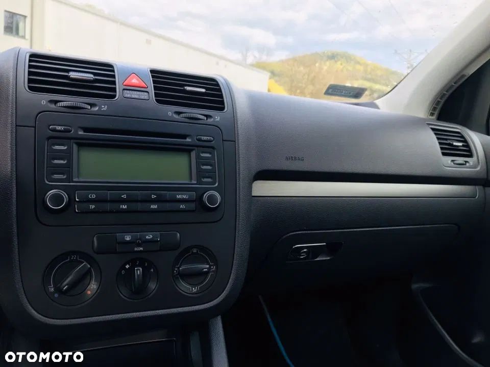 Volkswagen Golf 1.6 Trendline - 12