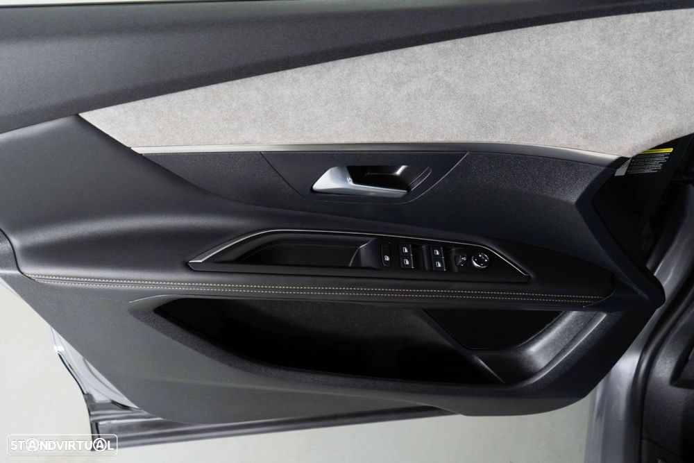 Peugeot 3008 1.6 Hybrid GT e-EAT8 - 9